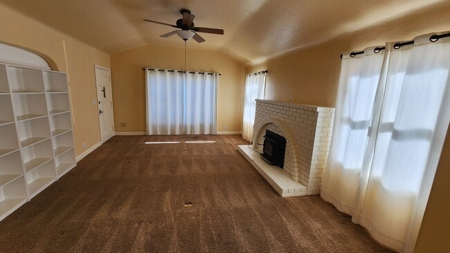 Building Photo - Excellent Location In Sebastopol. Across the street from Handline and Beekind. Commercial Busines...