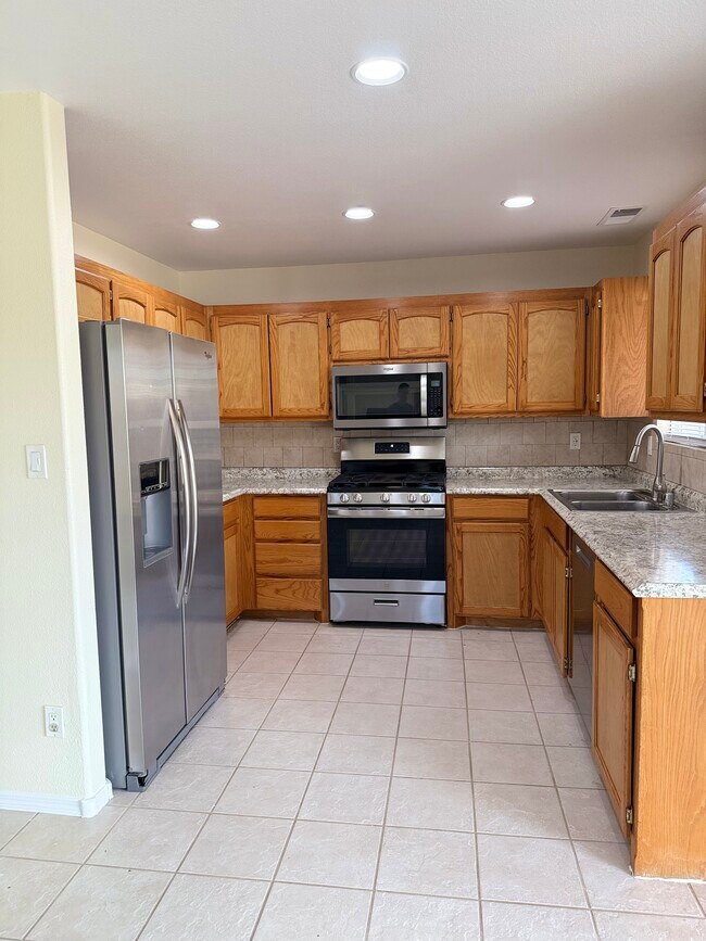 Kitchen - 2519 Maiden Grass Rd NW