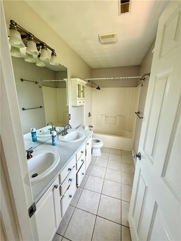Building Photo - 125 Goldenrod Dr