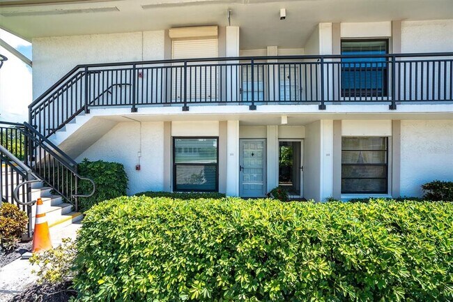 Building Photo - 6210 Sun Blvd