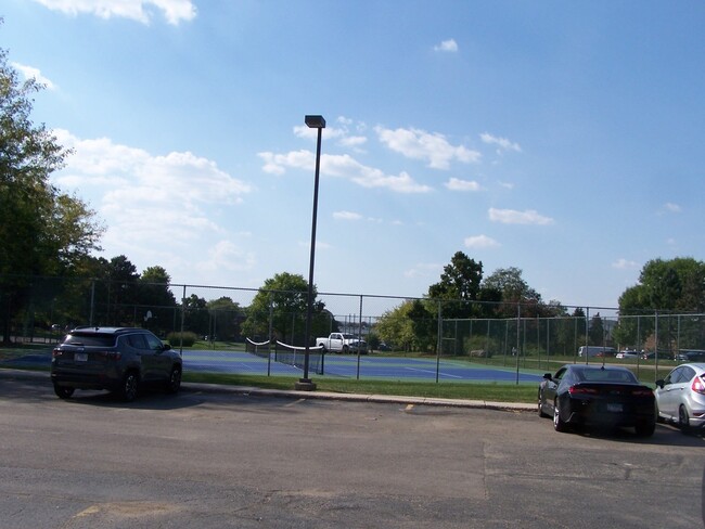 Building Photo - 4302 W Shamrock Ln