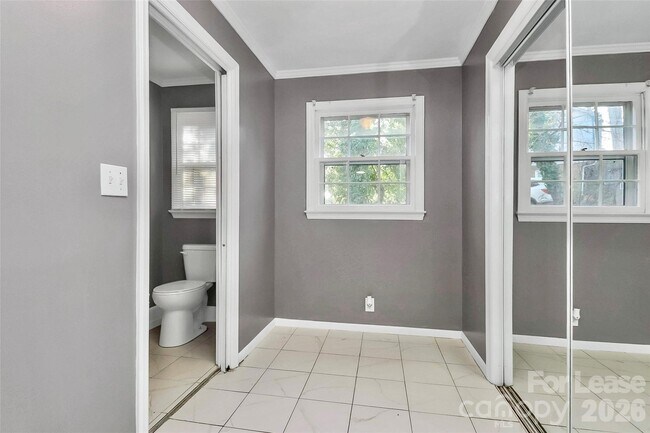 Building Photo - 8101 Kerrybrook Cir