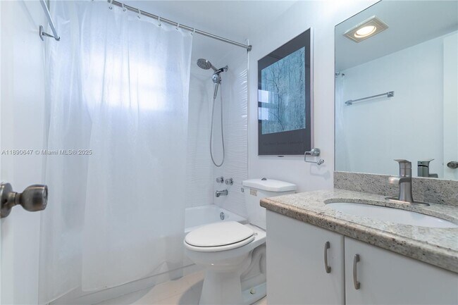 Building Photo - 2401 S Ocean Dr