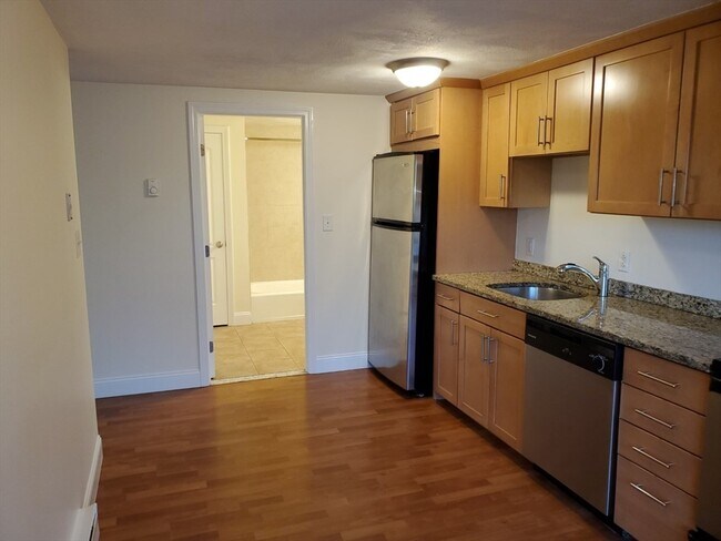 Building Photo - 11 Wampus Ave