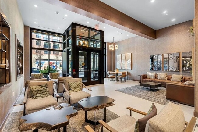 Building Photo - 18 Artisan Dr