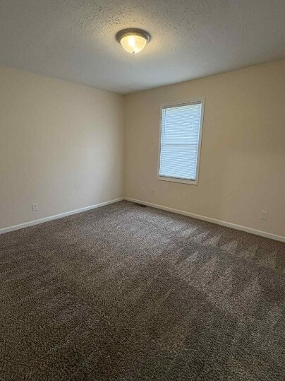 Building Photo - 1621 Flanigan Ct