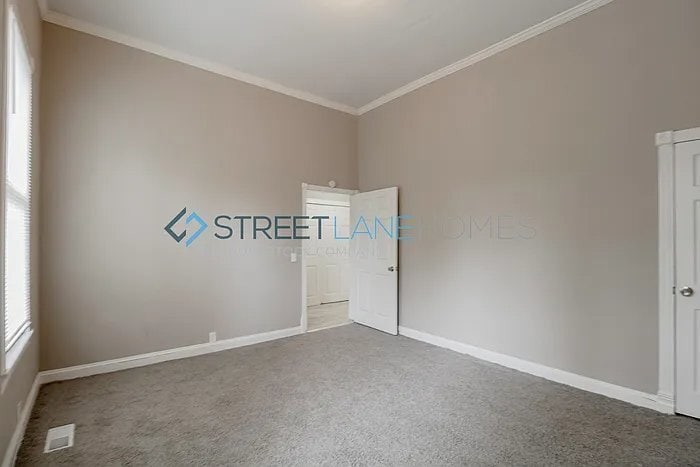 Building Photo - 2566 English Ave