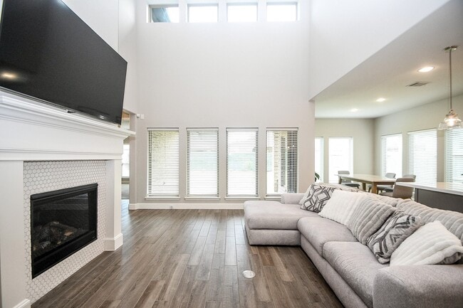 Building Photo - 4207 Ana Ridge Ln