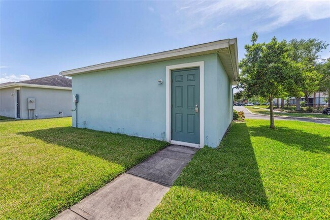 Building Photo - 6111 Hadley Commons Dr
