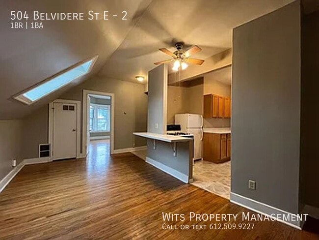 Building Photo - 504 Belvidere St E