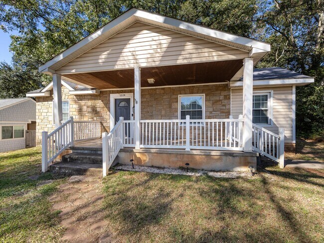 Building Photo - 1324 Bethel Rd