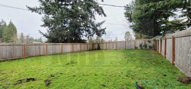 Building Photo - Gorgeous 2 bd House near Point Defiance an...