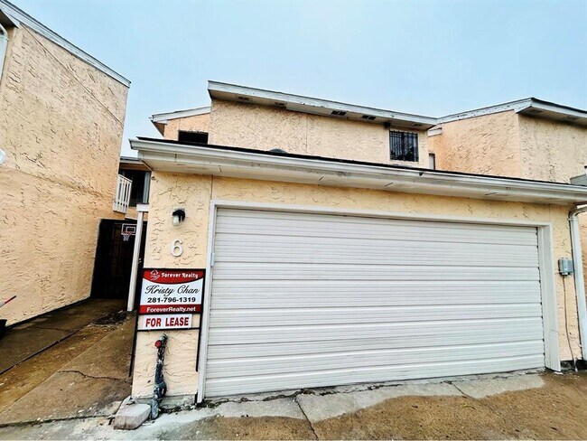 Building Photo - 11411 Harwin Dr.