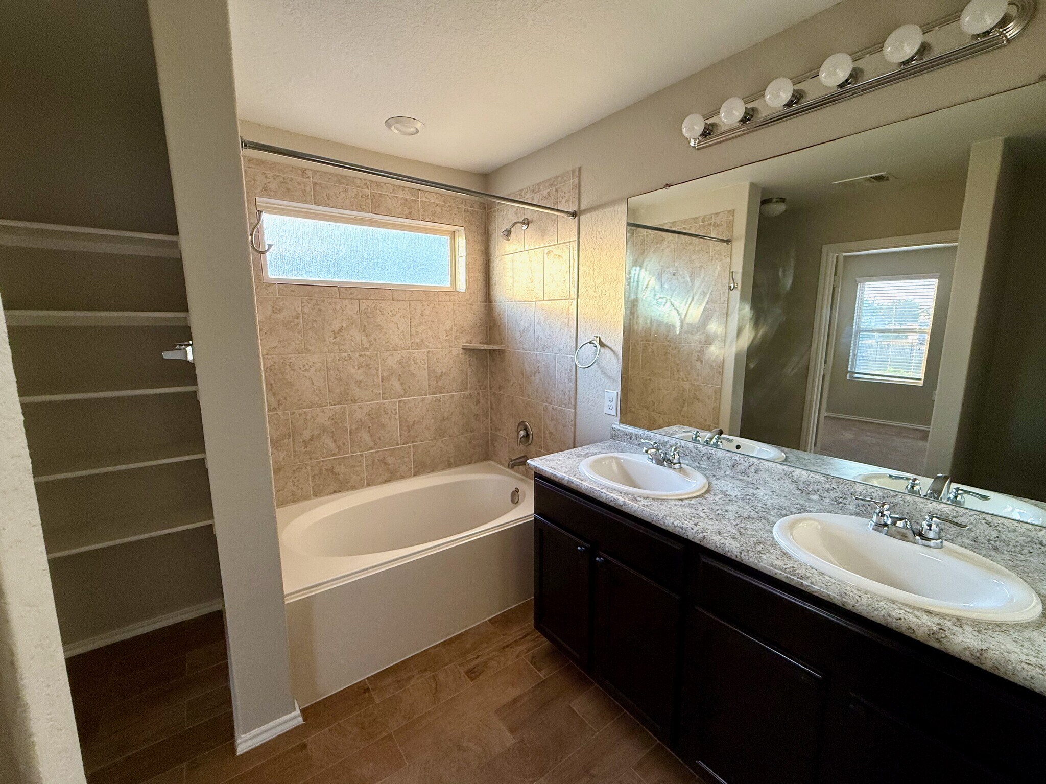 Building Photo - 7130 Cozy Run