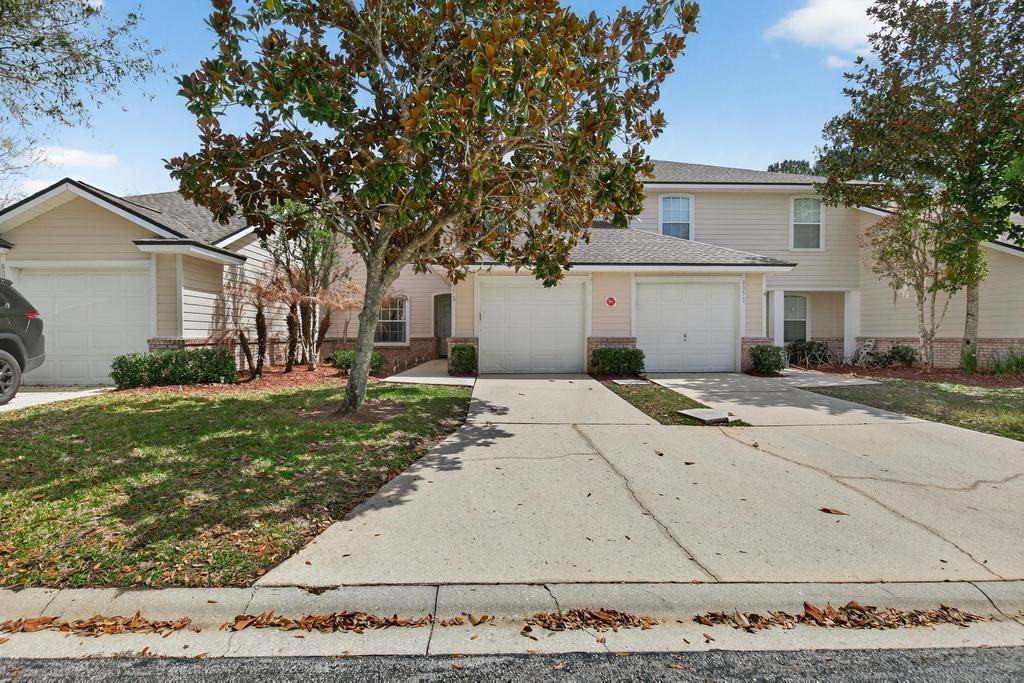 Building Photo - 805 Old Bridge Rd