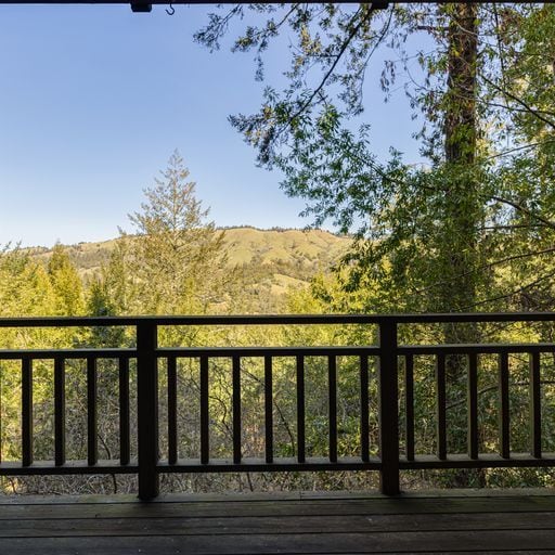 Building Photo - 25 Fir Ave