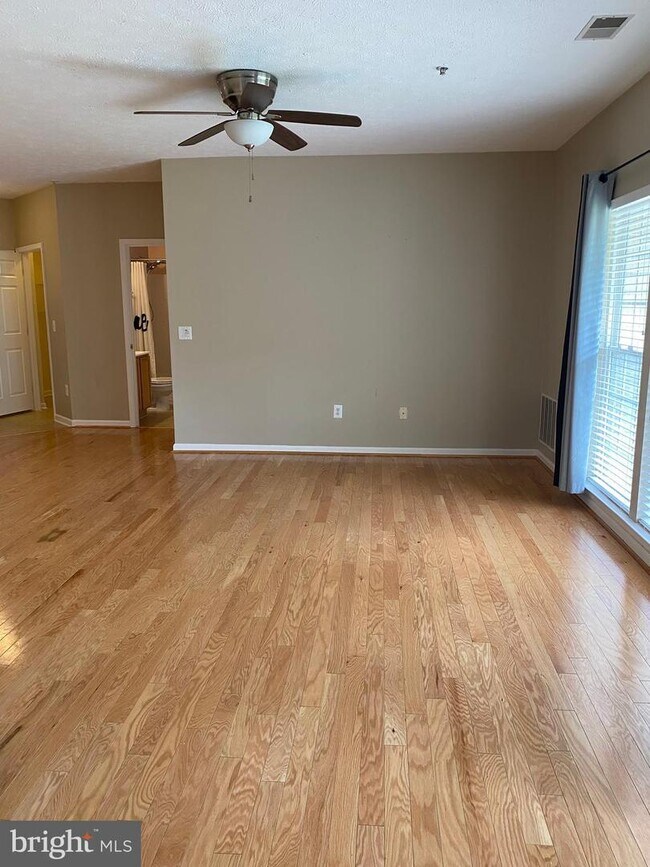 Building Photo - 2507 Amber Orchard Ct W