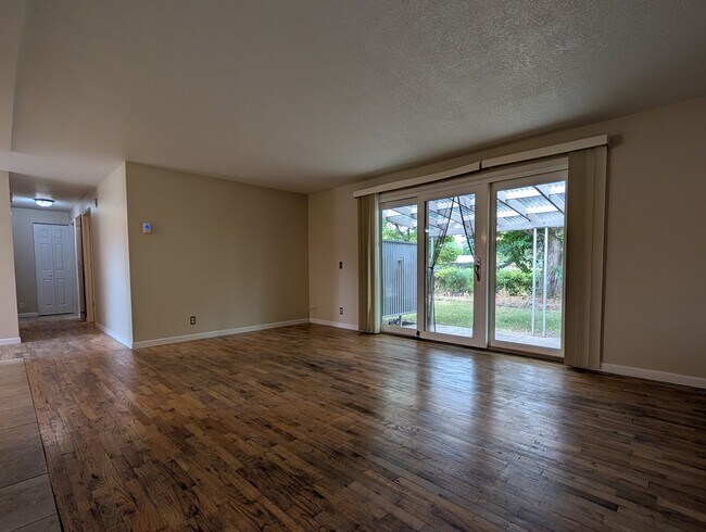 Building Photo - Charming 3-Bedroom, 1.5-Bath Home ~ Landscaping Provided!