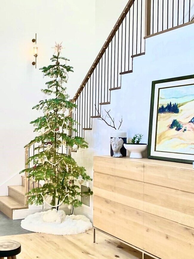 Building Photo - 3 Rivers - Wonderful 3 Bedroom home availa...