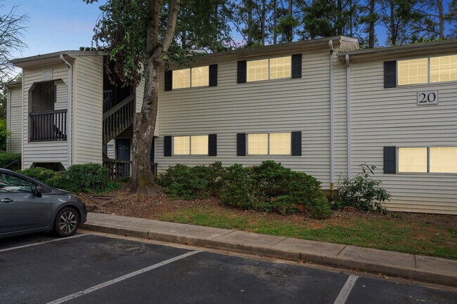Building Photo - 2035 Kenridge Pkwy