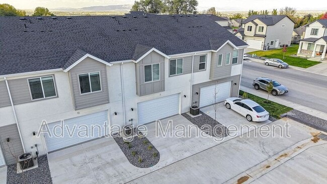 Building Photo - 7 S Moonlit Rd