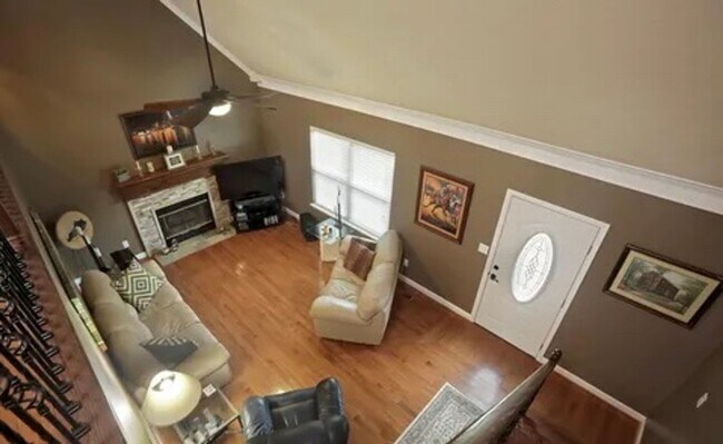 Building Photo - 4701 Shenandoah Dr