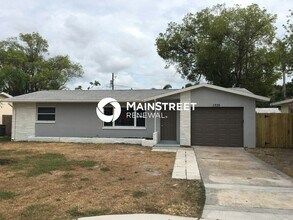 Building Photo - 3 Bedroom Pet-Friendly Home in Clearwater,...