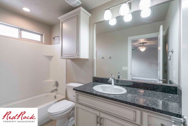 Building Photo - 4 Bedroom Home Near Golf Courses In St. George