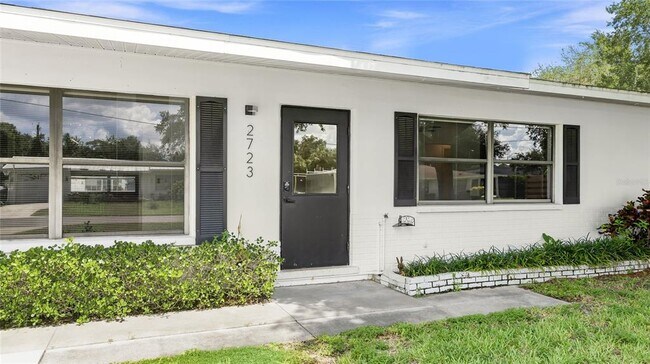 Building Photo - 2723 Lynnhurst St