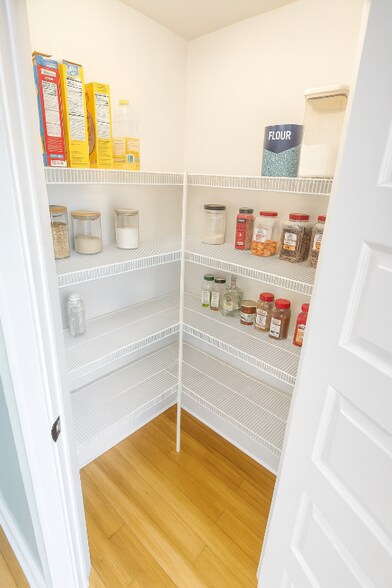 Building Photo - 13300 Patchin Dr