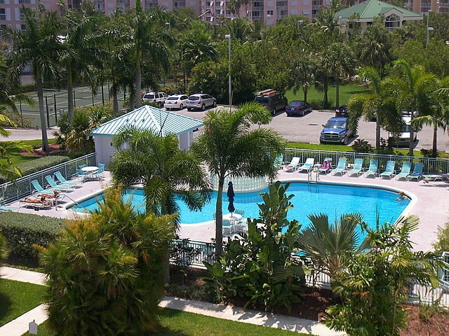 Building Photo - Great Amenities!