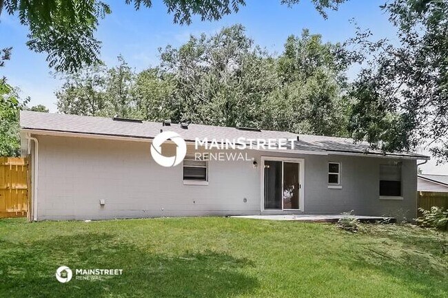 Building Photo - 3 Bedroom Pet-Friendly Home in OCOEE, FL with Main Street Renewal