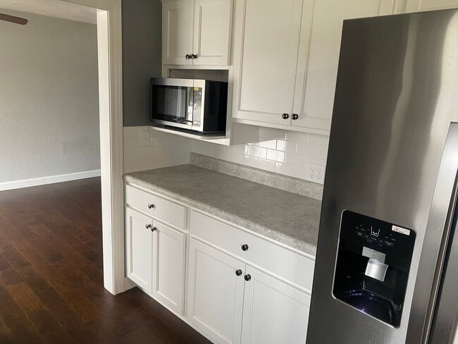 Building Photo - House in Morton, IL - 3 Bedroom/ 2.5 Baths