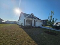 Building Photo - 2215 Flatleaf Ct