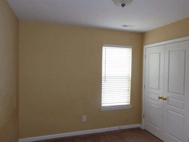 Building Photo - 9002 Glenashley Dr