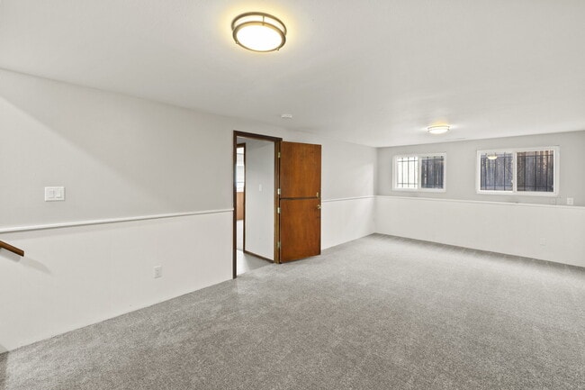 Building Photo - 2022 Northglen Dr