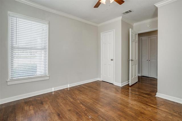 Building Photo - 4231 S Cresthaven Rd