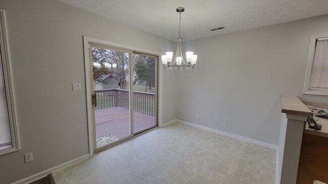 Building Photo - Adorable 3-Bedroom 2-bath Home in Mount Washington!!!