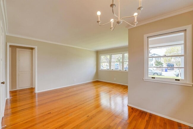 Building Photo - 719 I Ave