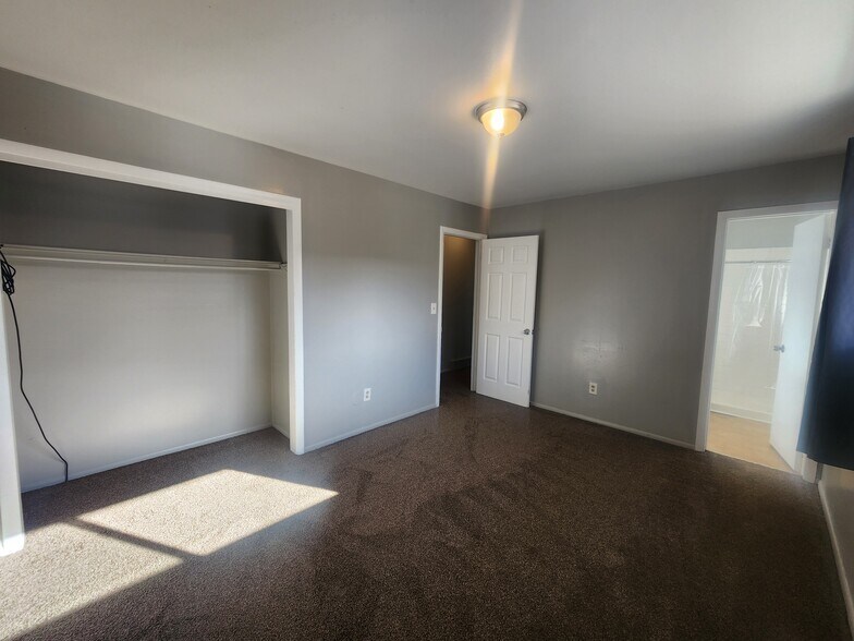 Building Photo - 91 Lansing St