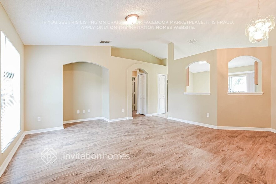 Building Photo - 3270 Phonetia Dr