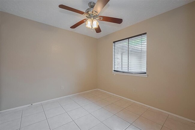 Building Photo - 13126 Kingsmill Dr