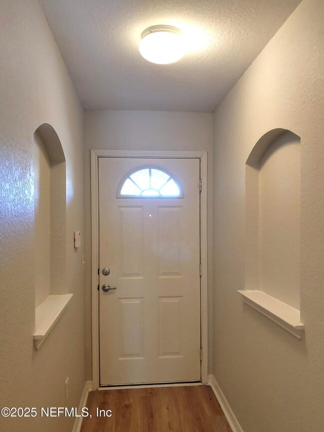 Building Photo - 10200 Belle Rive Blvd