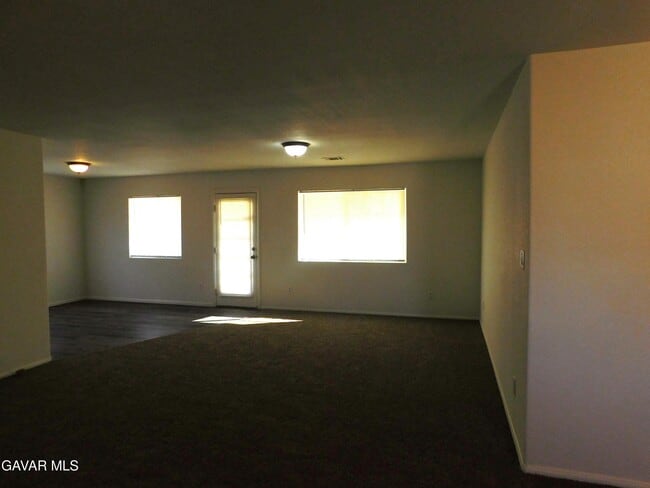 Building Photo - 8312 Tamarack Ave