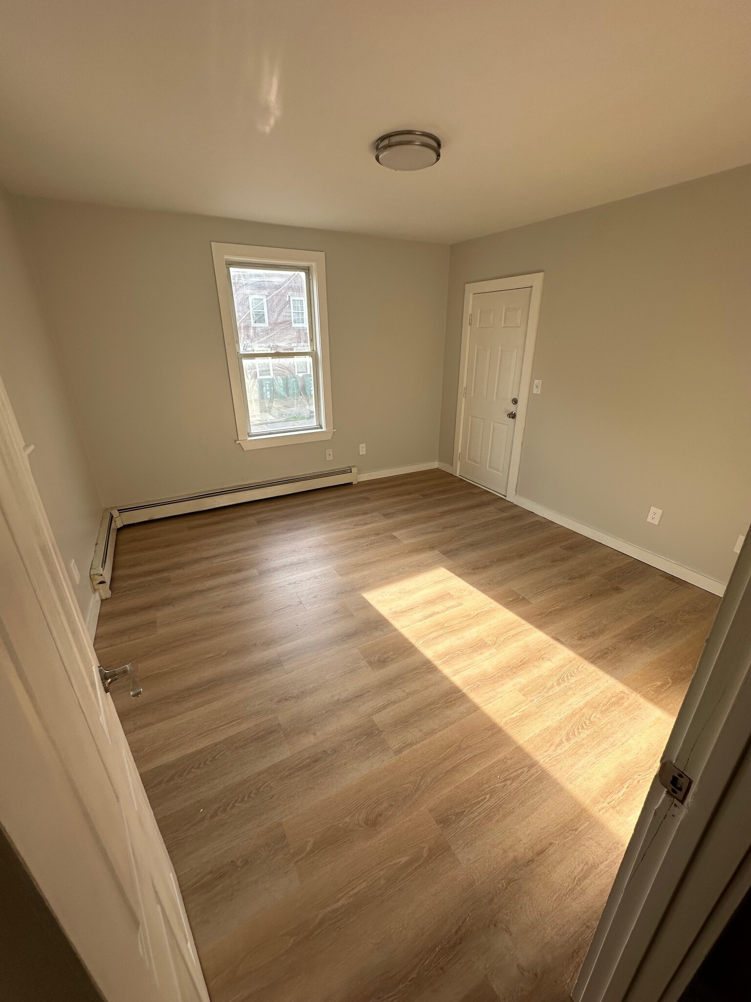 Master Bedroom - 109 Prichard St