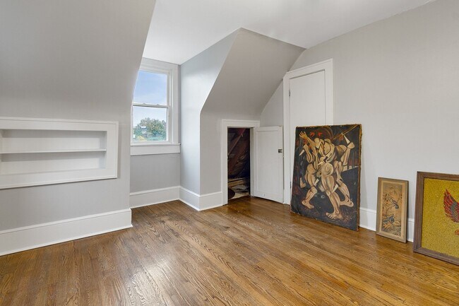 Building Photo - 210 Roanoke St