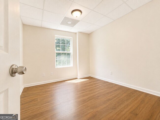 Building Photo - 1104 Driftwood Ct