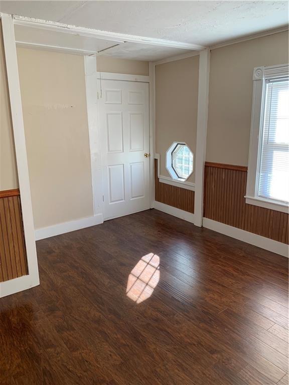 Building Photo - 14 Wallace Ave