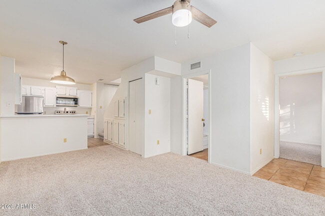 Building Photo - 625 S Westwood