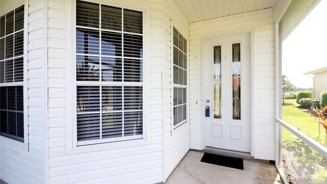 Building Photo - 5316 Sir Churchill Dr